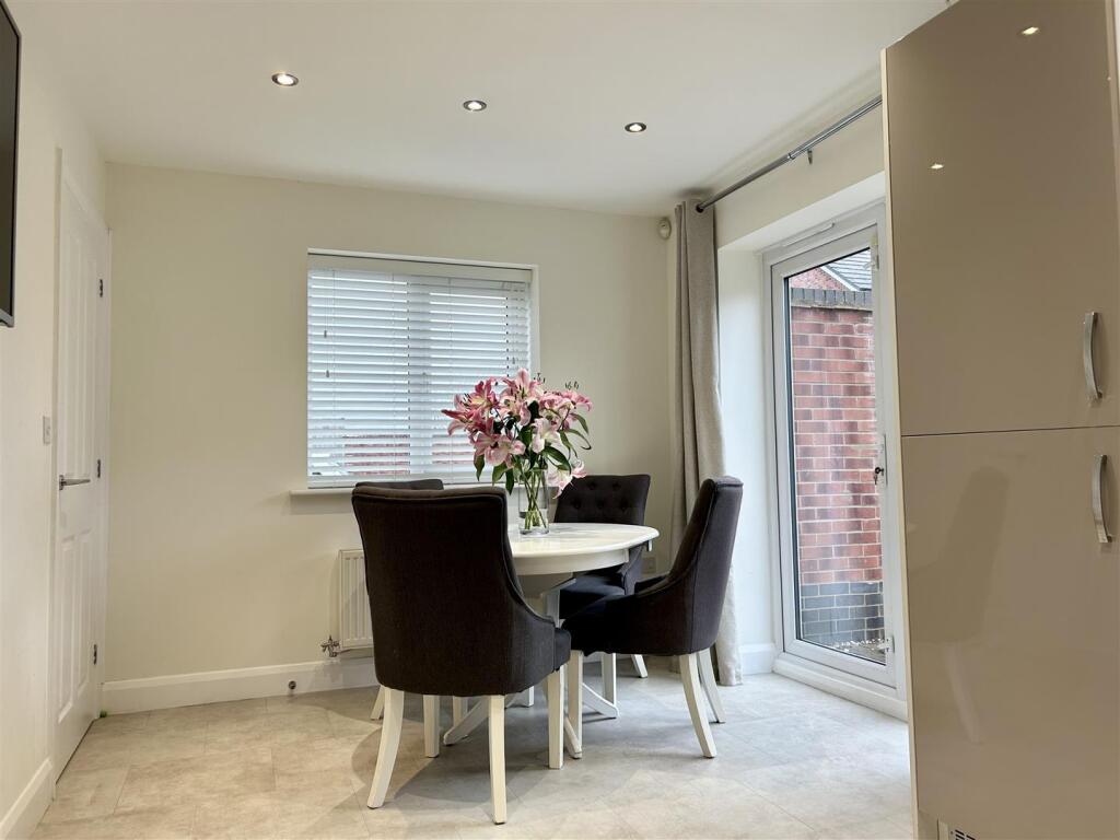 Additional image 9 of Poppy Avenue, Oldbury