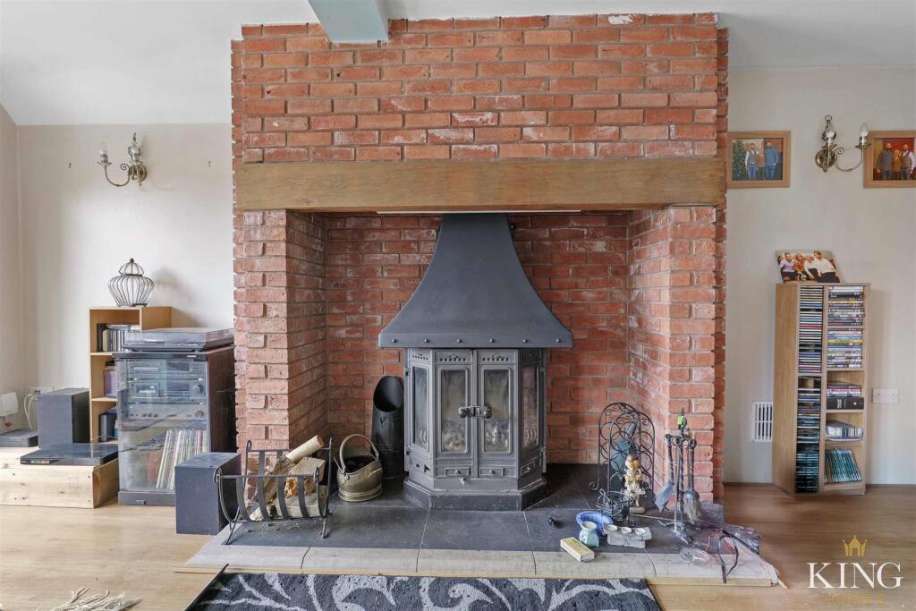 Additional image 4 of Holt Road, Studley