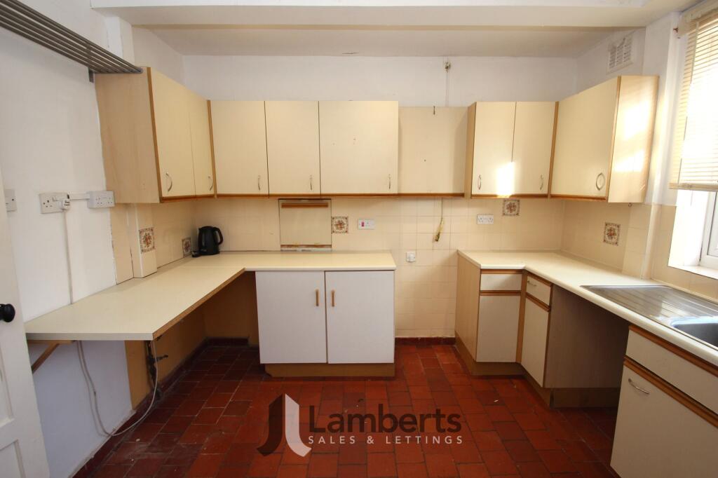 Additional image 3 of Crooks Lane, Studley, B80