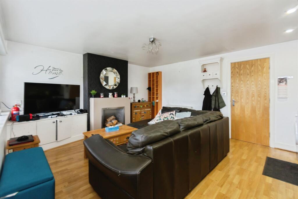 Additional image 4 of Stratford Road, Shirley, Solihull