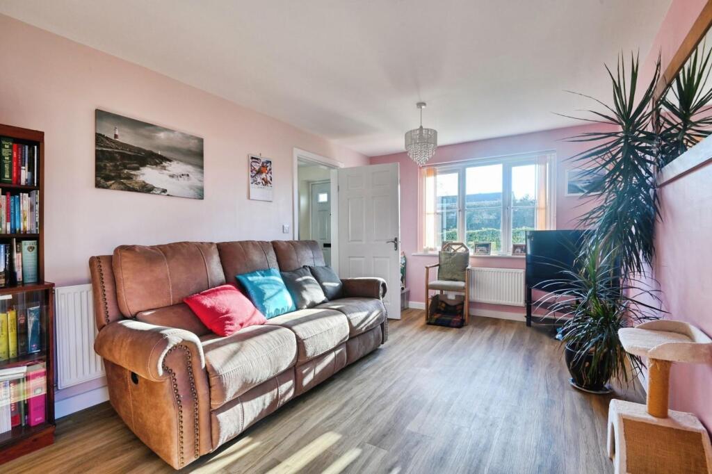 Additional image 3 of Lillingstone Avenue, Tamworth