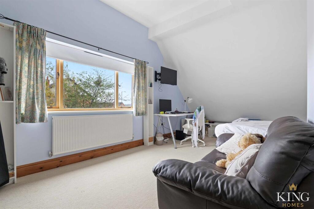 Additional image 19 of Holt Road, Studley