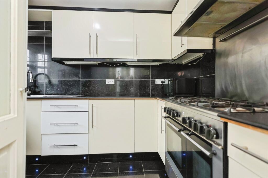 Additional image 21 of Oldbury Road, ROWLEY REGIS