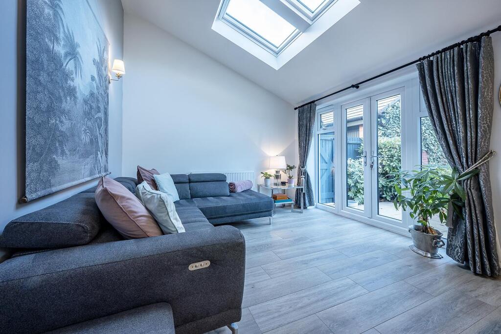 Additional image 8 of Pettifer Close, Blythe Valley, Solihull
