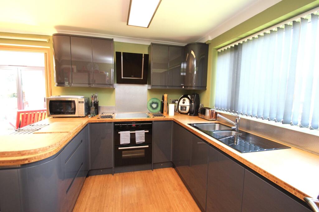 Additional image 10 of Corbizum Avenue, Studley, B80