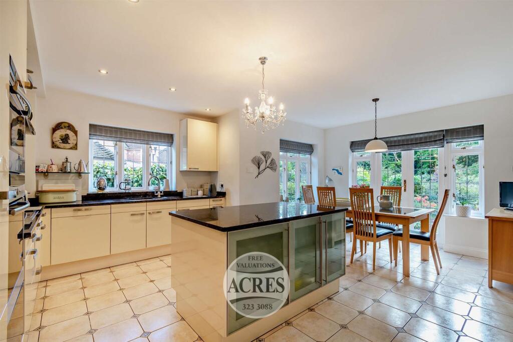 Additional image 13 of Newick Avenue, Little Aston Park