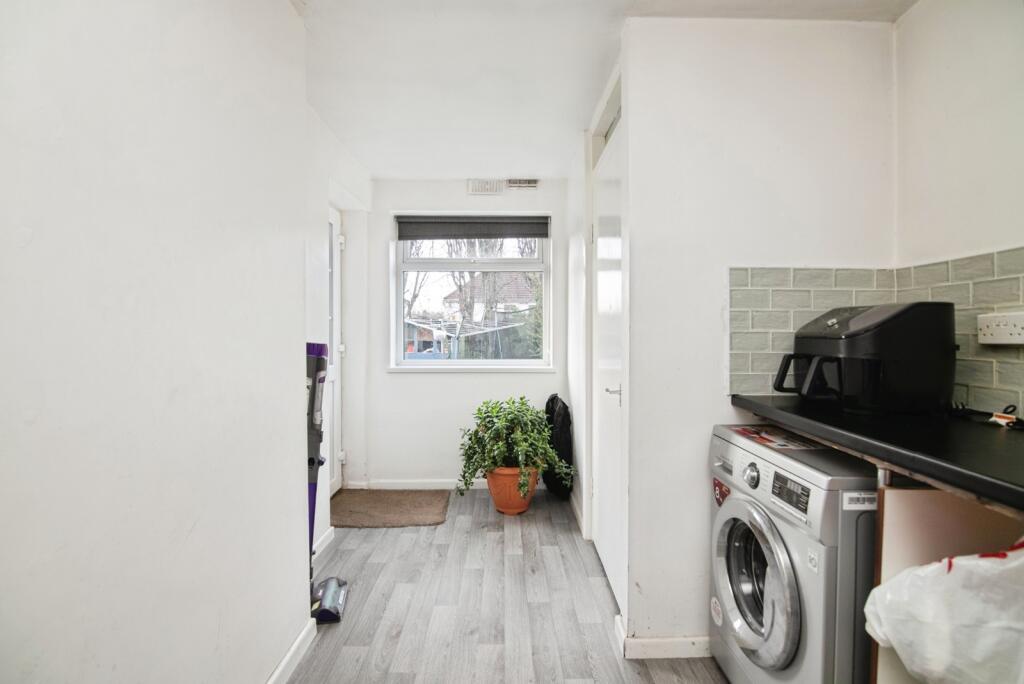 Additional image 8 of Hawthorn Croft, Oldbury, West Midlands, B68