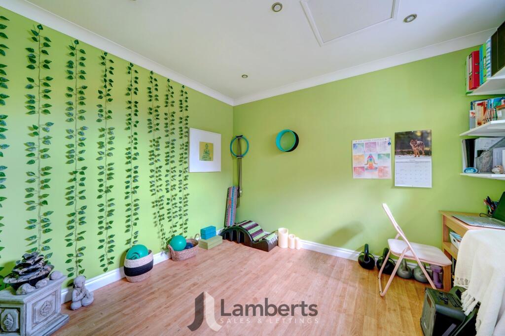 Additional image 12 of Johns Close, Studley, B80