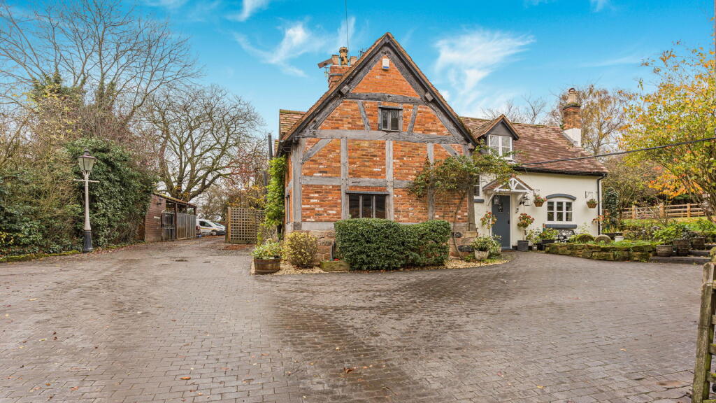 Additional image 30 of Wiggins Hill Road, Wishaw