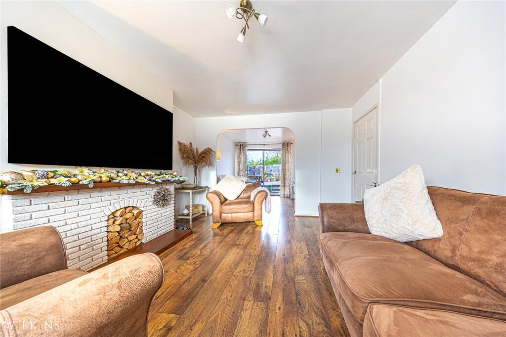 Additional image 2 of Shirley Walk, Tamworth, Staffordshire, B79