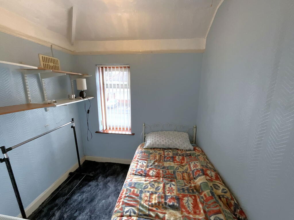 Additional image 8 of CRADLEY HEATH, Hickmans Avenue