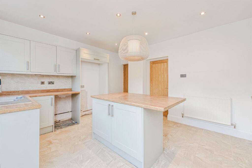 Additional image 5 of Fairfields Hill, Polesworth, Tamworth