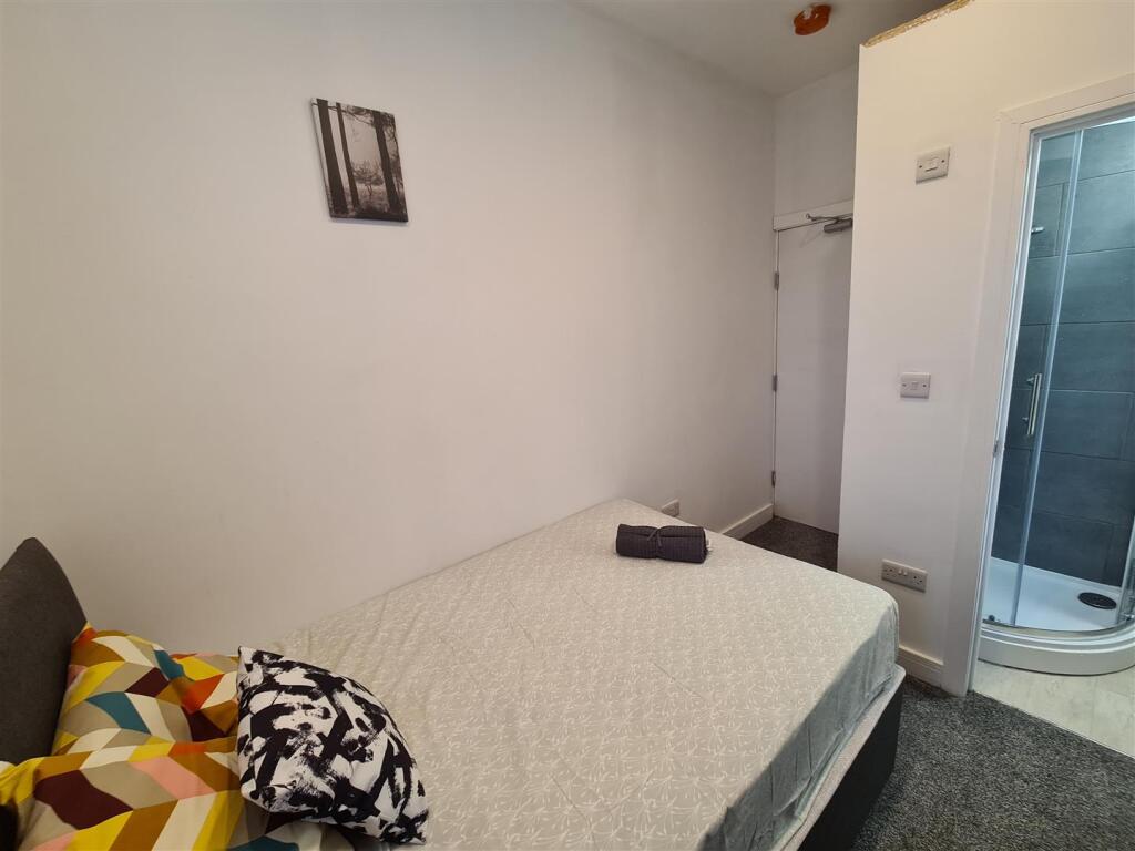 Additional image 7 of Bearwood Road, Smethwick