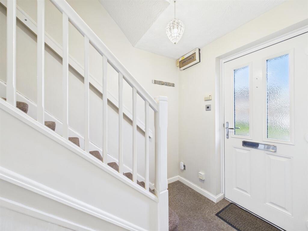 Additional image 9 of 70 Charterhouse Drive Solihull B91 3FH