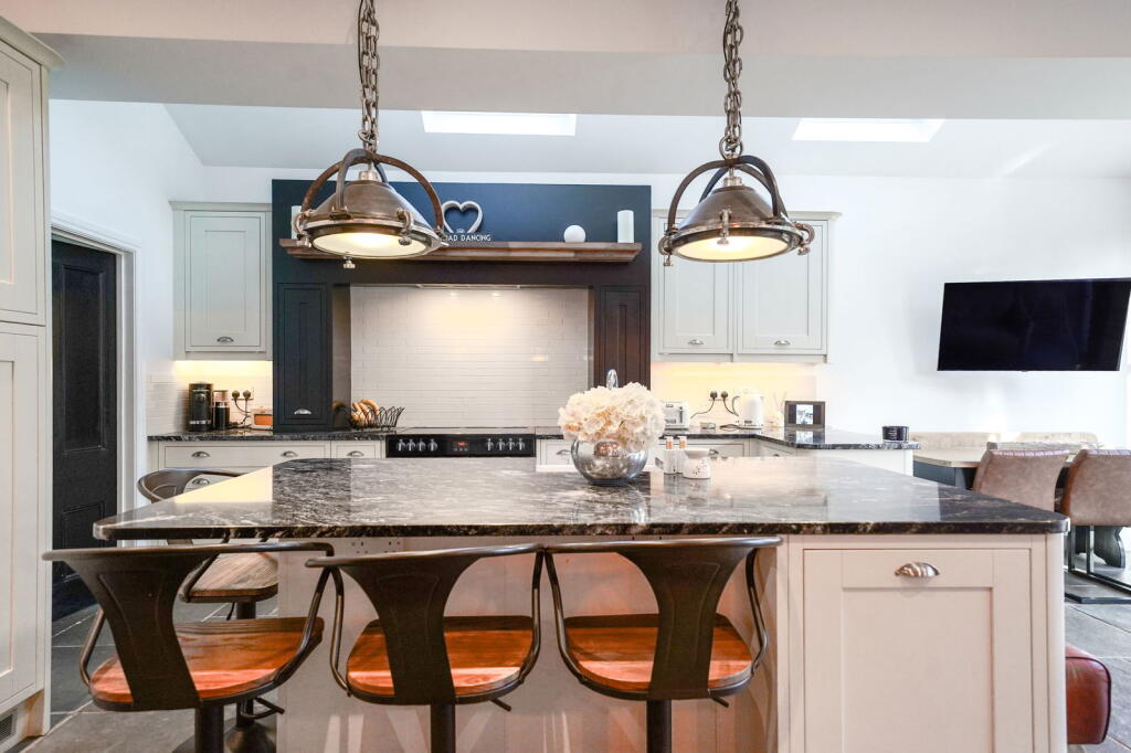 Additional image 6 of The Crescent, Solihull