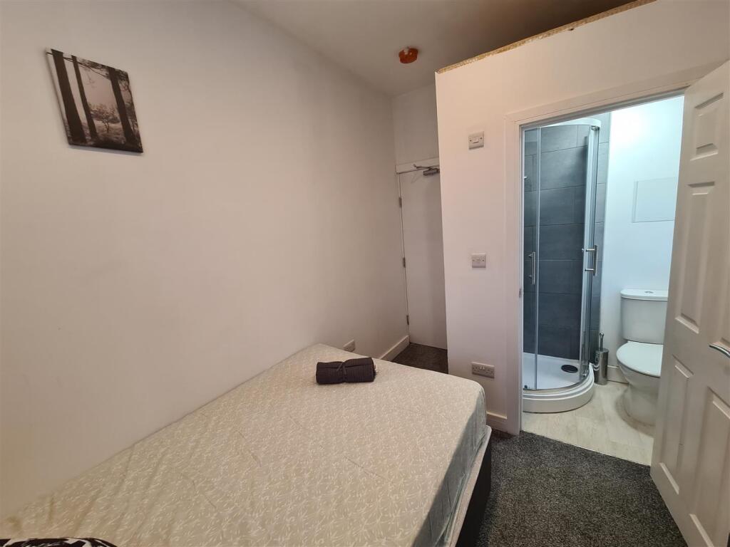 Additional image 11 of Bearwood Road, Smethwick