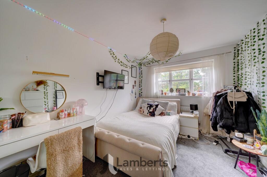 Additional image 25 of Johns Close, Studley, B80