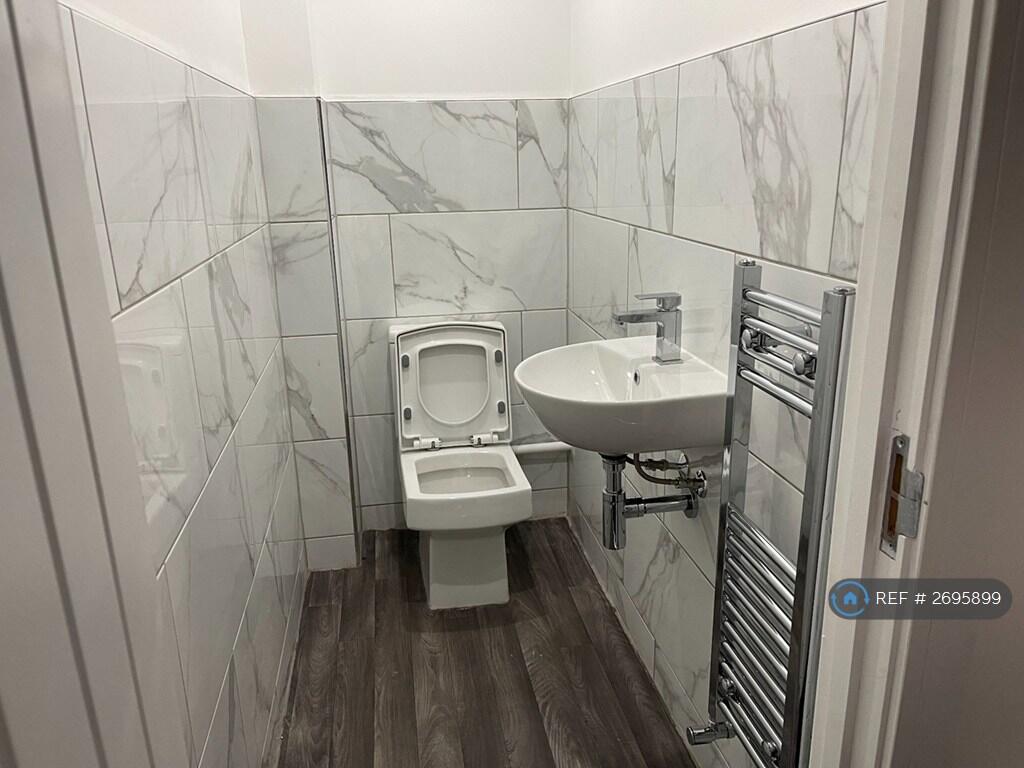 Additional image 15 of Bridge Court, Oldbury, B69