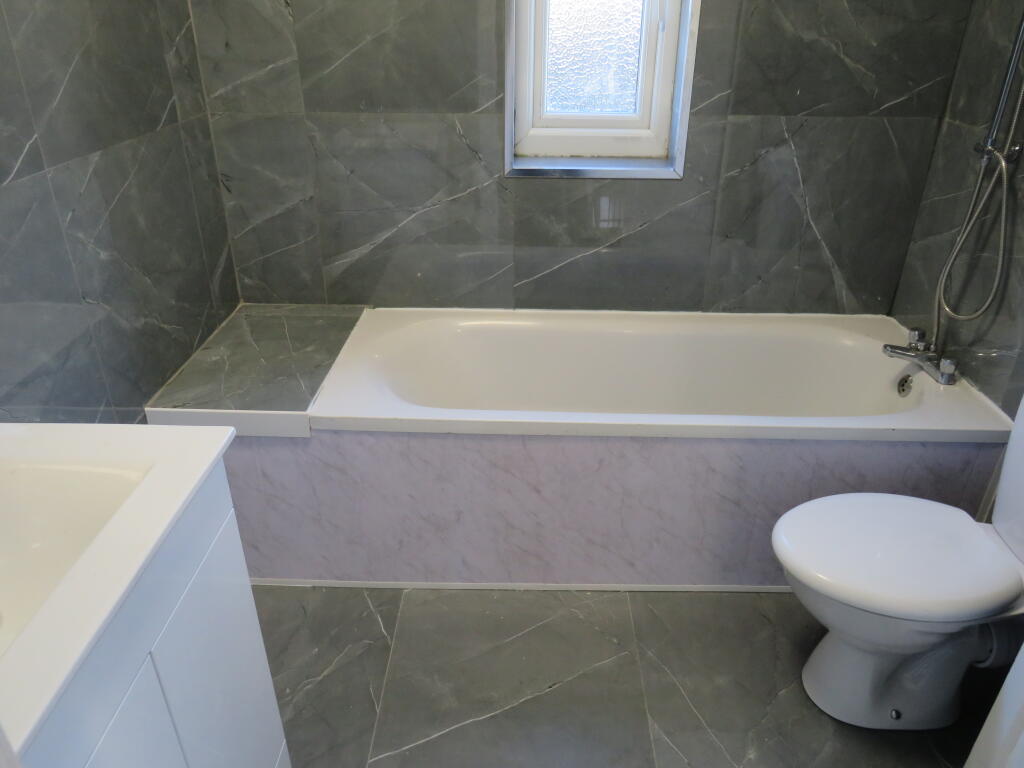 Additional image 7 of Swan Crescent, OLDBURY