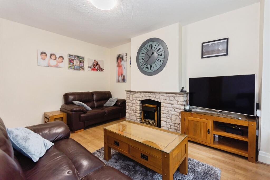 Additional image 5 of Hawthorn Croft, Oldbury