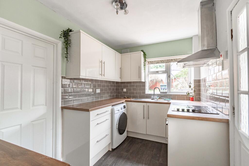 Additional image 3 of Chester Rise, Oldbury, West Midlands, B68
