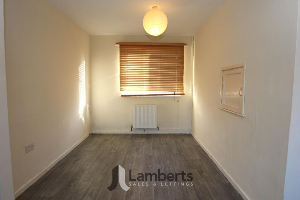 Additional image 4 of Crooks Lane, Studley, B80