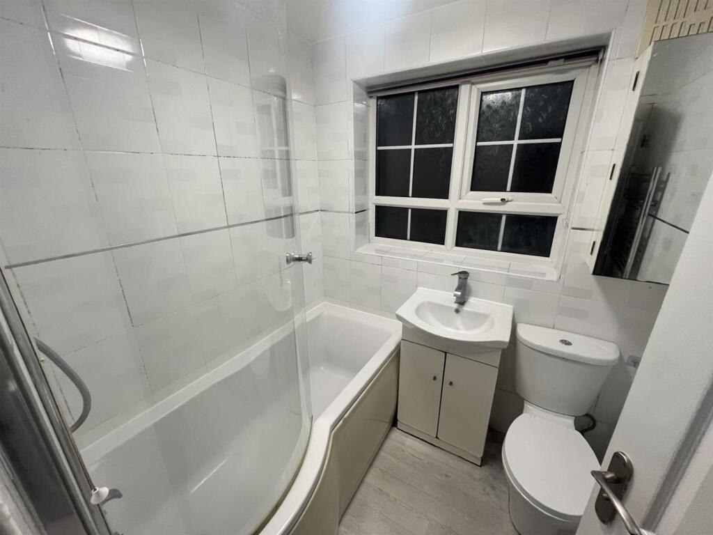 Additional image 7 of Thornwood Close, Oldbury, B68