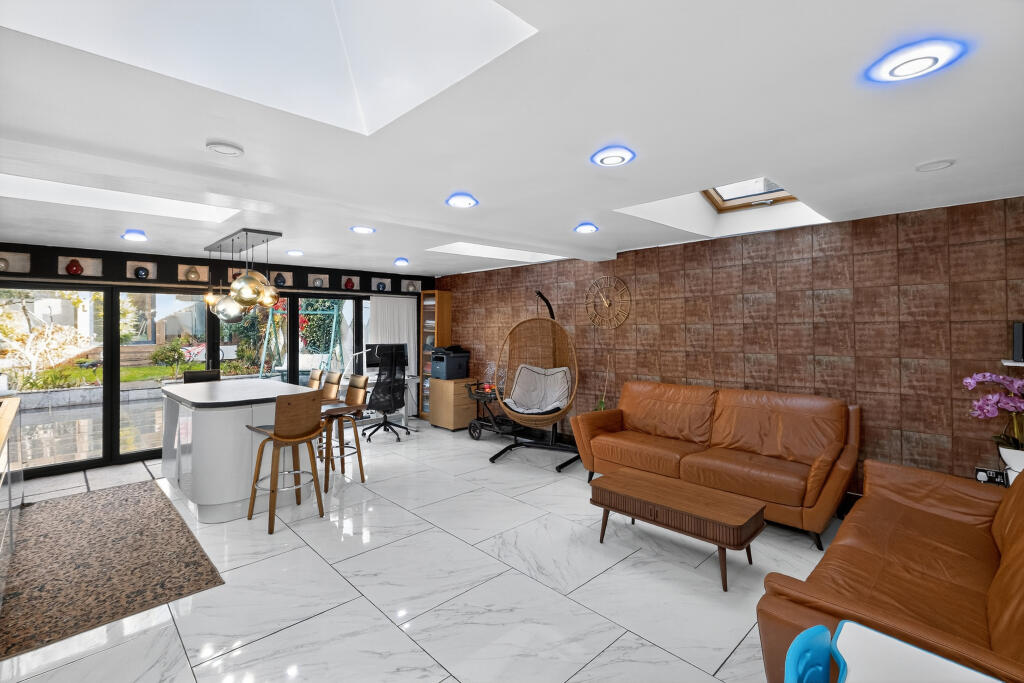 Additional image 44 of Stechford Lane, Birmingham, B8