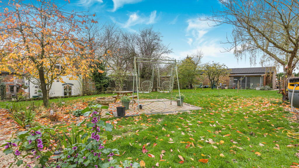 Additional image 27 of Wiggins Hill Road, Wishaw