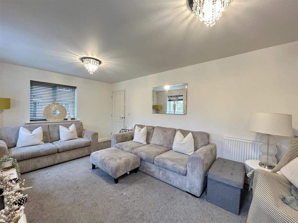 Additional image 5 of Poppy Avenue, Oldbury