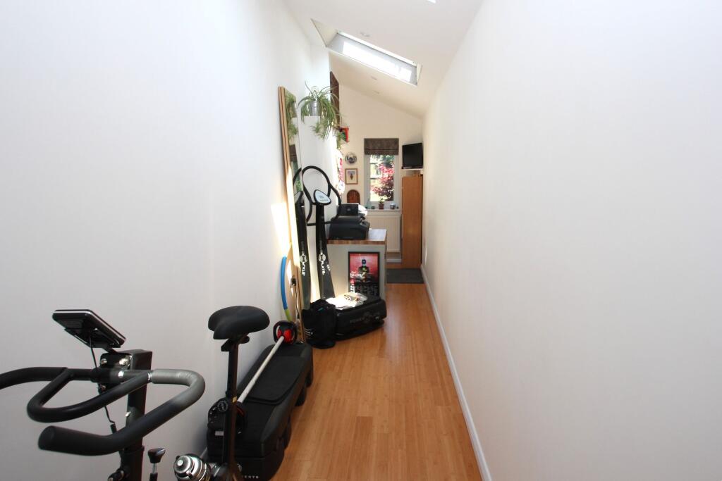 Additional image 17 of Corbizum Avenue, Studley, B80