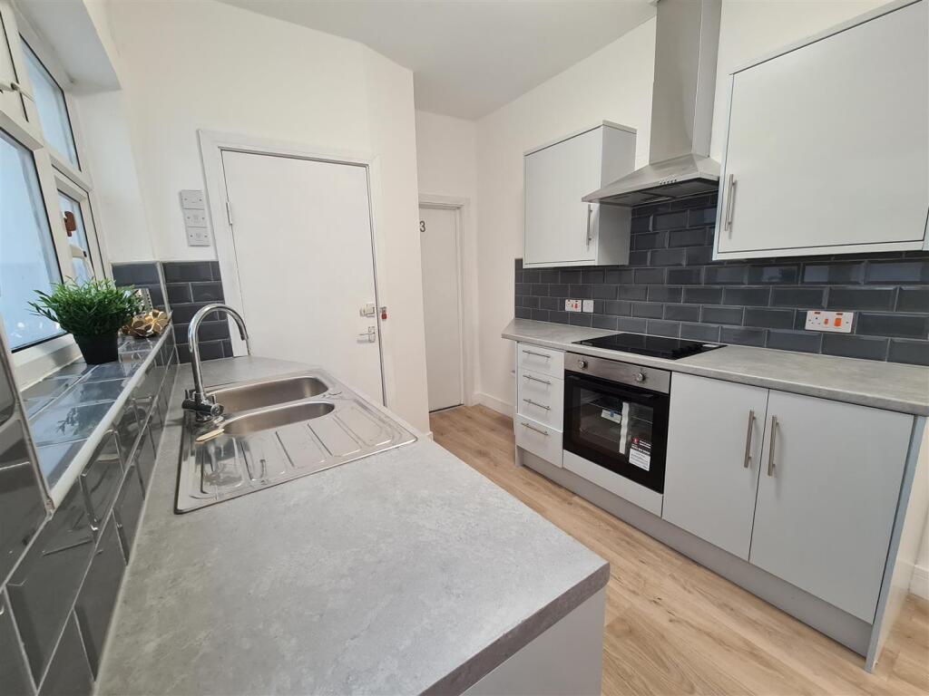 Additional image 12 of Bearwood Road, Smethwick