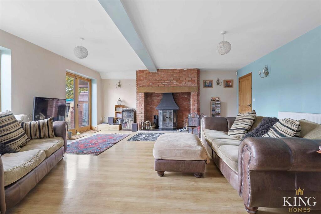 Additional image 32 of Holt Road, Studley