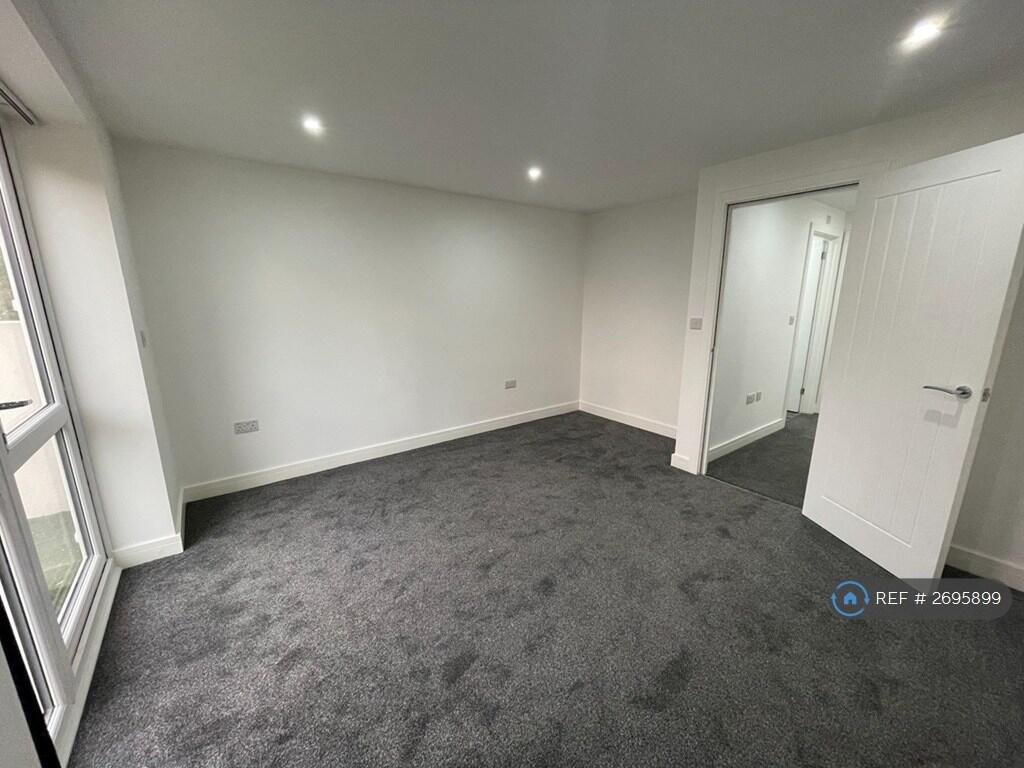 Additional image 26 of Bridge Court, Oldbury, B69