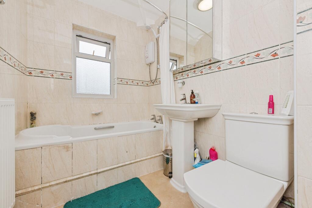 Additional image 14 of Parkfield Avenue, Tamworth, B77