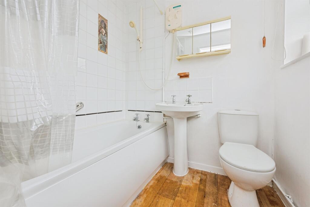 Additional image 13 of Deltic, Tamworth