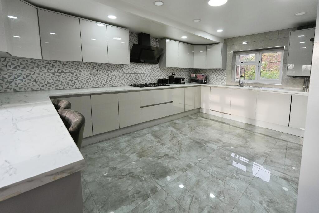 Additional image 10 of Arthur Harris Close, Smethwick, B66