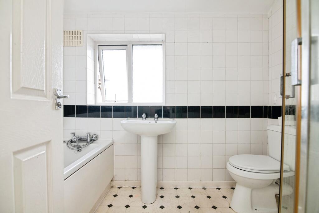 Additional image 17 of Poplar Avenue, Tividale, Oldbury, West Midlands, B69