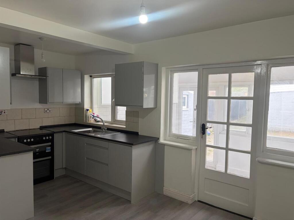 Additional image 14 of Throne Crescent, Rowley Regis