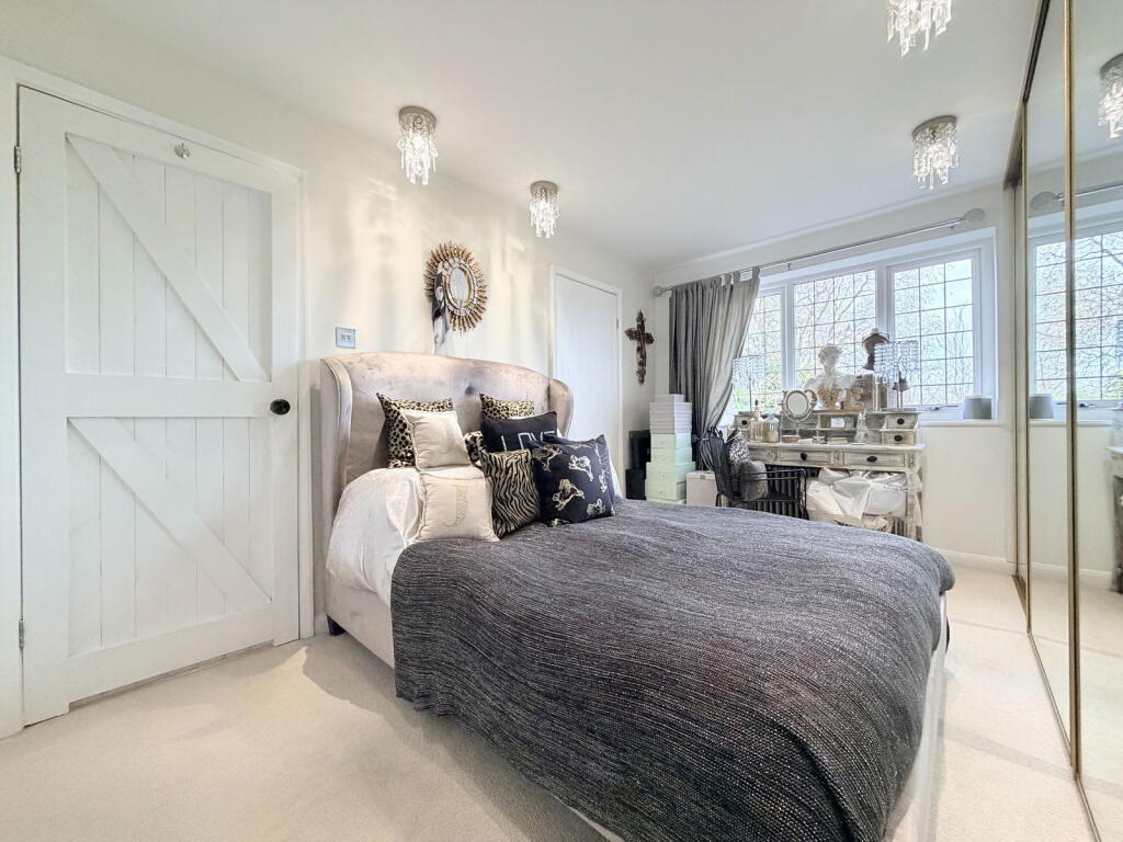 Additional image 14 of Haslucks Green Road, Shirley, B90 1DX