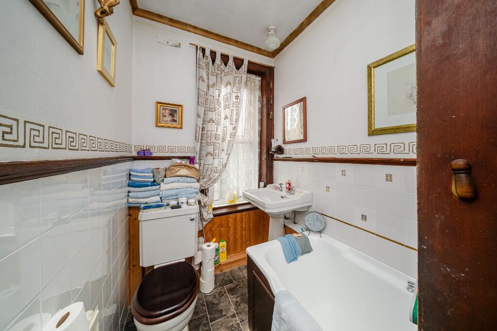 Additional image 13 of Avenue Road, Trowbridge