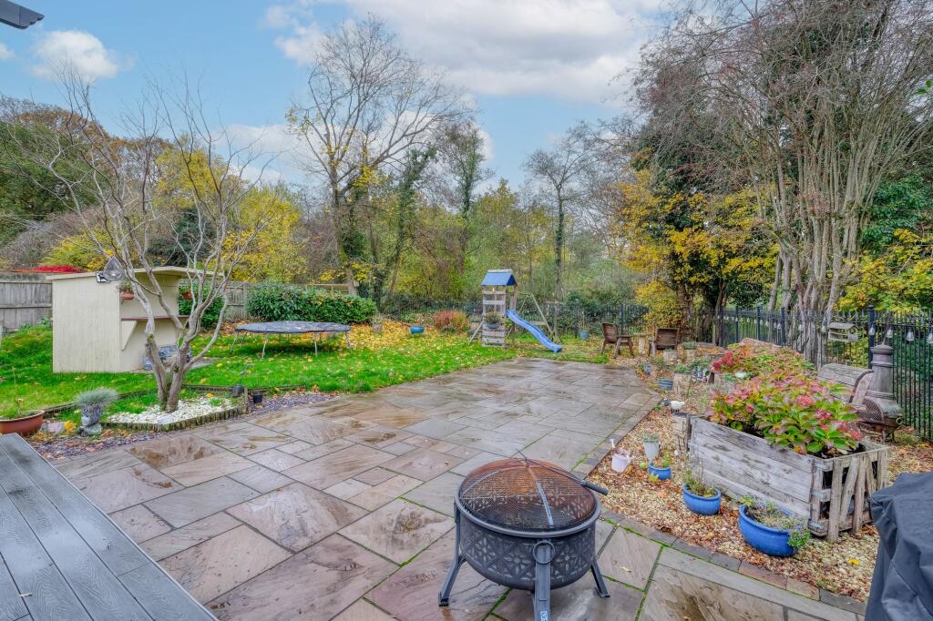 Additional image 21 of Alveston Close, Redditch, B98