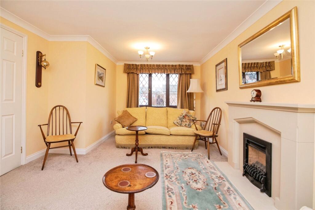 Additional image 7 of Hartlebury Close, REDDITCH, Worcestershire, B98