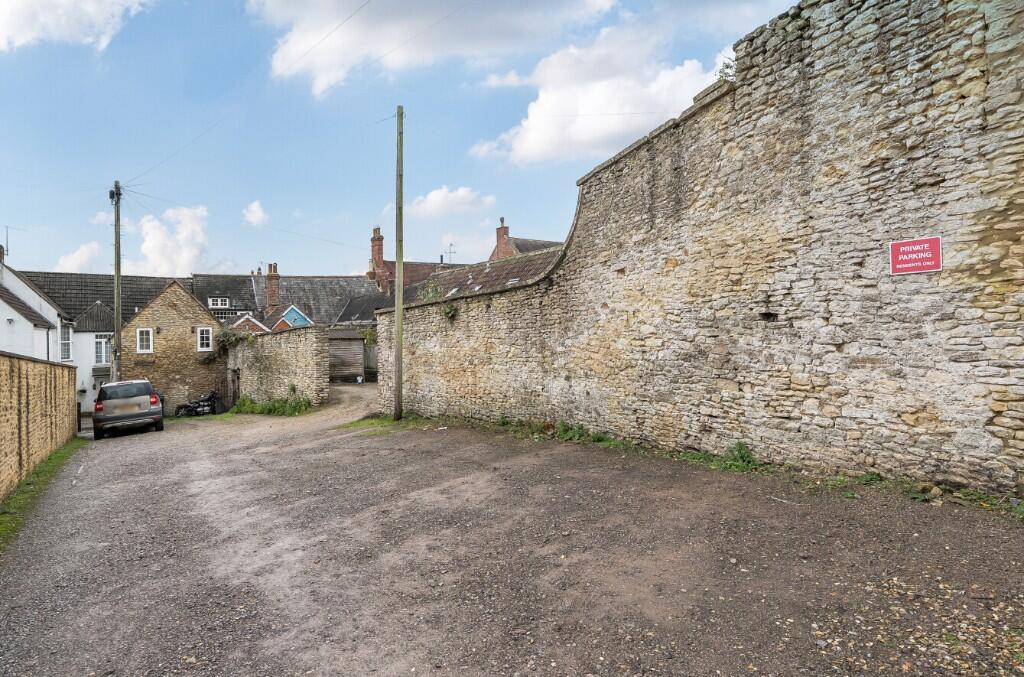 Additional image 15 of 9 High Street, Bruton, BA10 0AB (Incorporating 3 Higher Backway, Bruton, BA10 0DW)