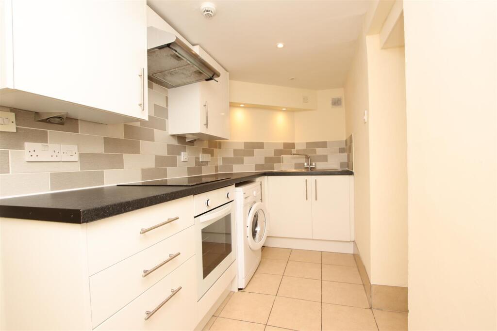 Additional image 4 of Monmouth Place, Bath, BA1