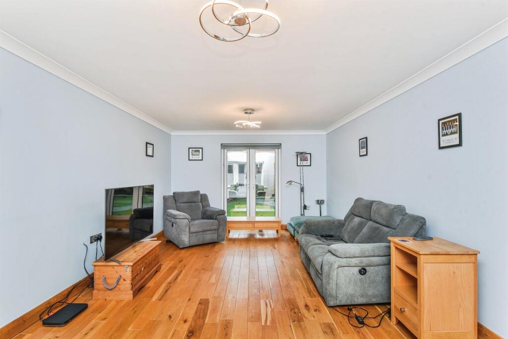 Additional image 19 of Bashkir Road, Westbury