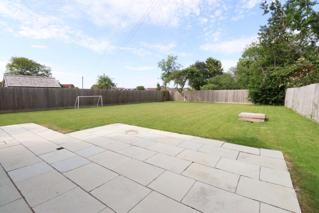 Additional image 19 of Higher Brooks, Street