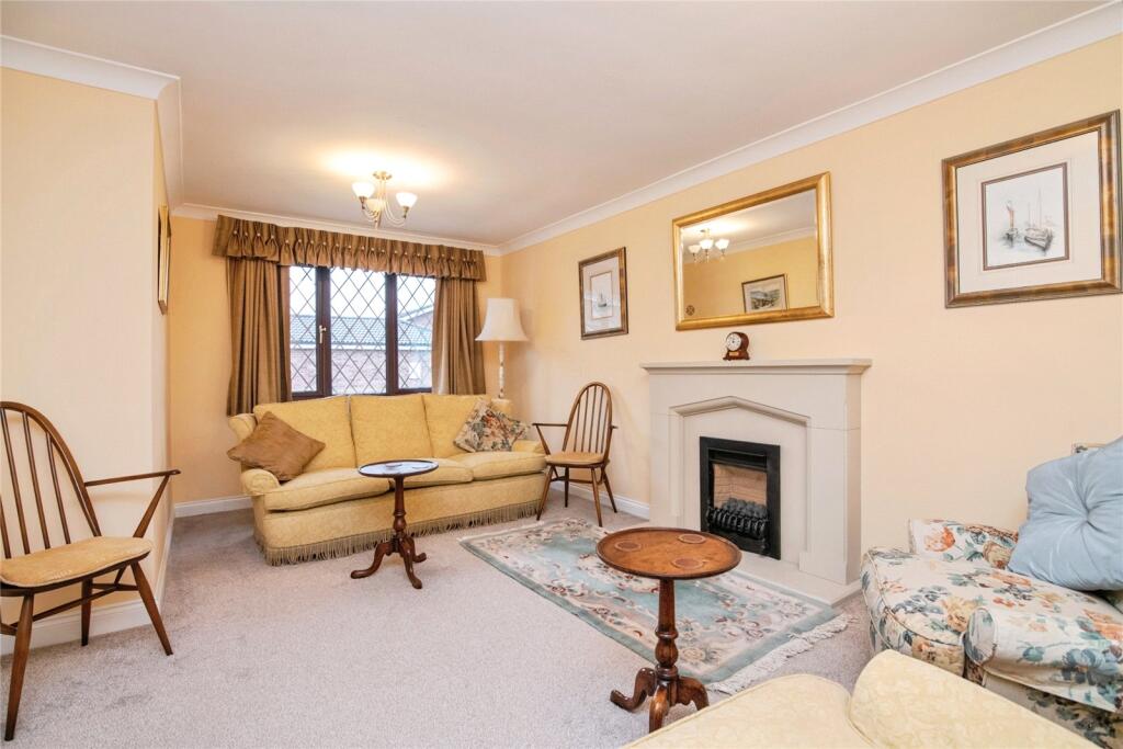 Additional image 6 of Hartlebury Close, REDDITCH, Worcestershire, B98