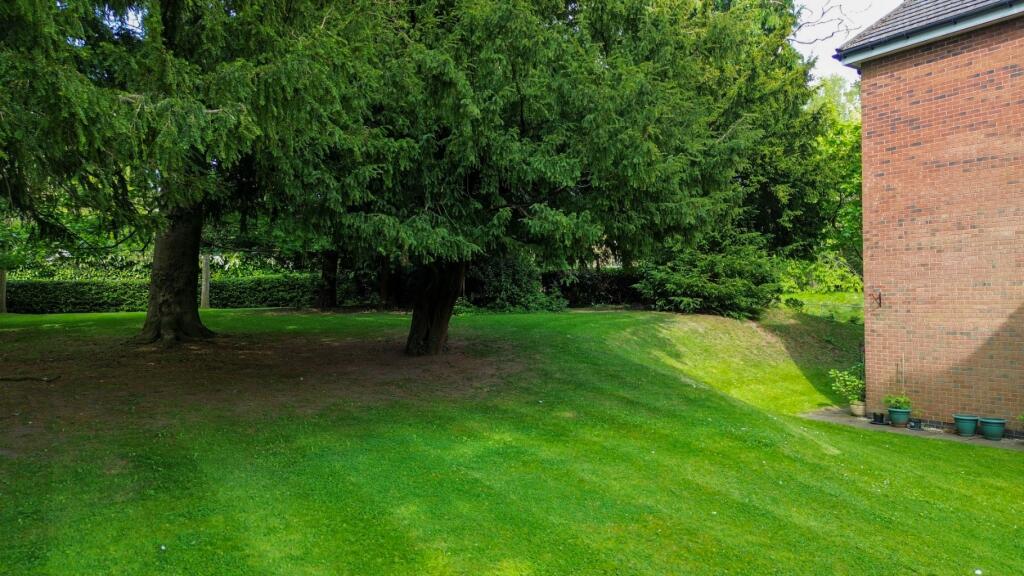 Additional image 11 of Birches House, 245 Birchfield Road, Redditch, Worcestershire