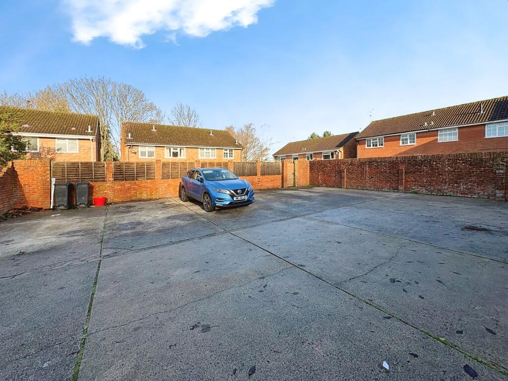 Additional image 22 of Pine Tree Avenue, Yeovil